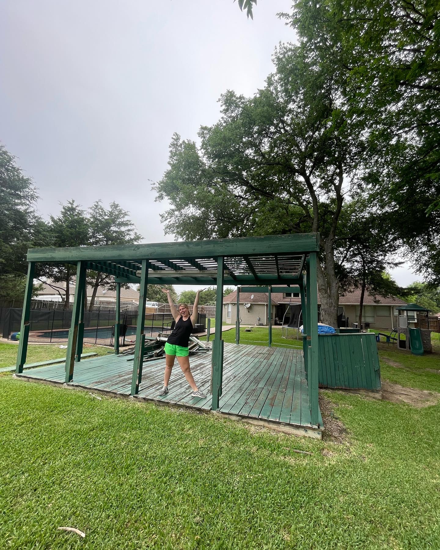 Gazebo demolition service Dallas-Fort Worth complete
