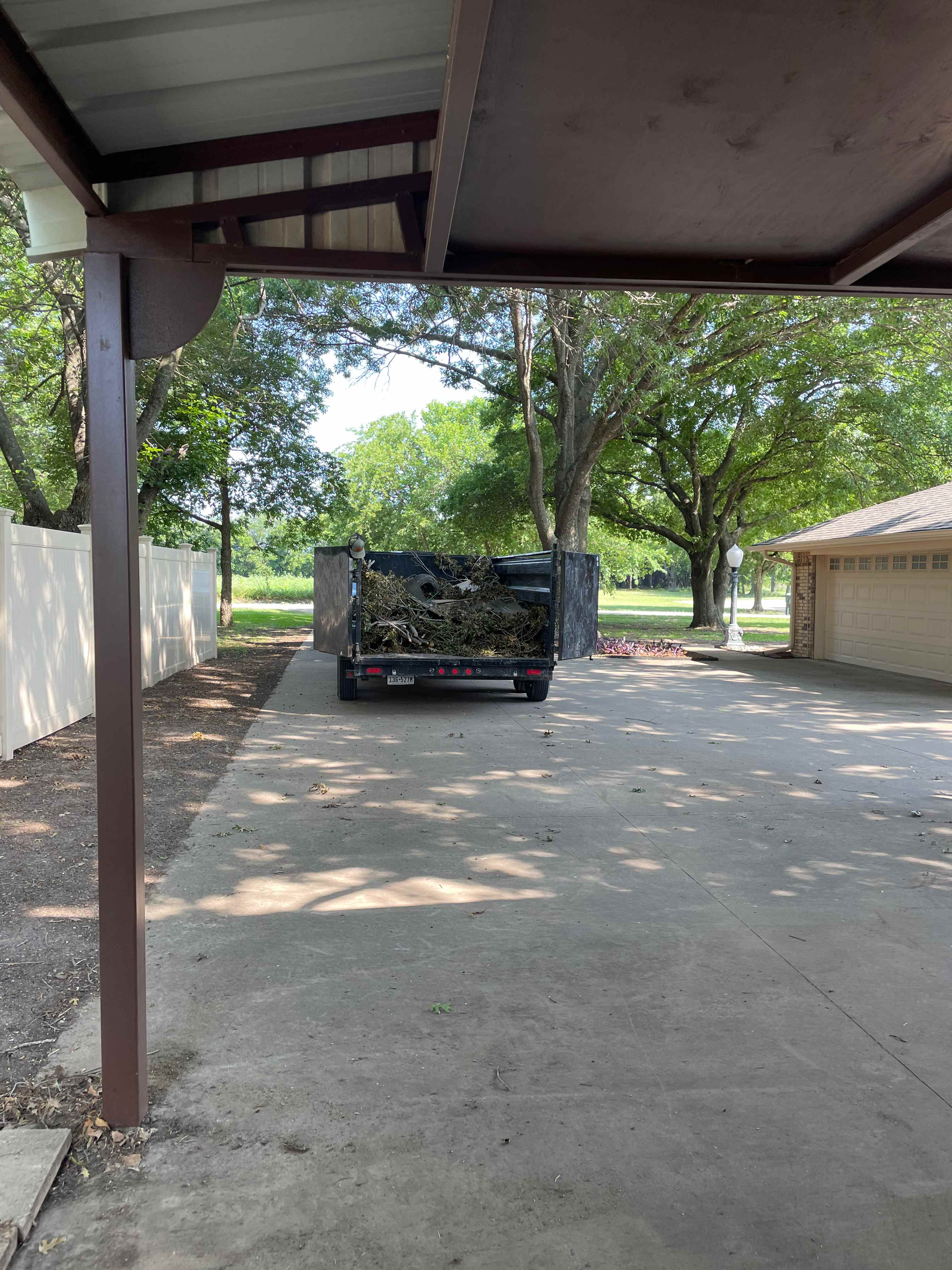 Residential junk removal and debris hauling